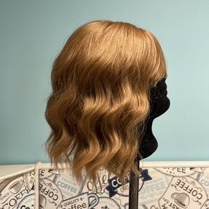 Caramel blonde short synthetic wig